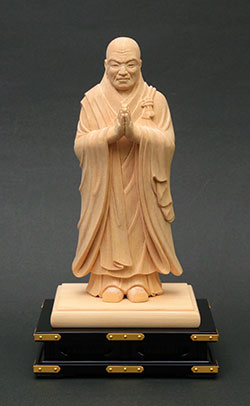 日蓮上人像